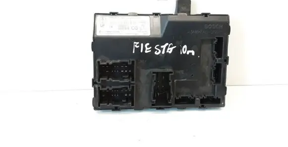 Ford Fiesta Comfort/convenience module 8V5115K600CG F005V00962