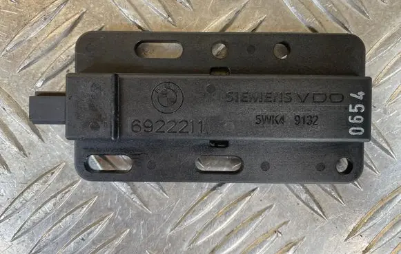 BMW 3 E90 E91 Keyless (KESSY) go control unit/module 6922211 5WK49132