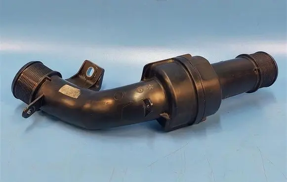 Ford Explorer Intercooler air guide/duct channel HT064077