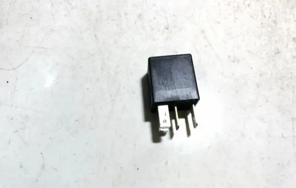 Opel Zafira A Other relay 90229206