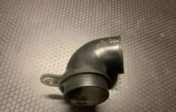 Hyundai Terracan Air intake hose/pipe 28210