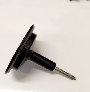 Ford Focus Spare wheel bolt