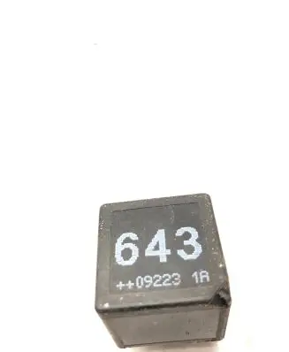 Audi A5 8T 8F Other relay 8K0951253 V23136B6X72
