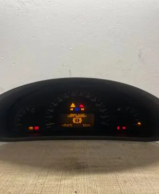 Mercedes-Benz C W203 Speedometer (instrument cluster) A2035401347