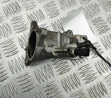 Volkswagen Golf VII Other engine bay part 04L128637B M160864B