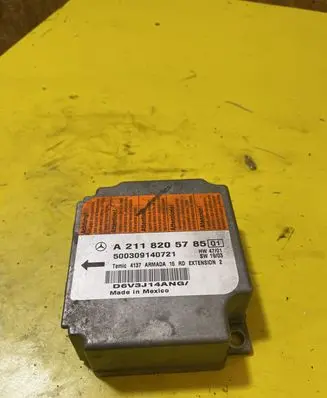 Mercedes-Benz E W211 Airbag control unit/module A2118205785 2118205785