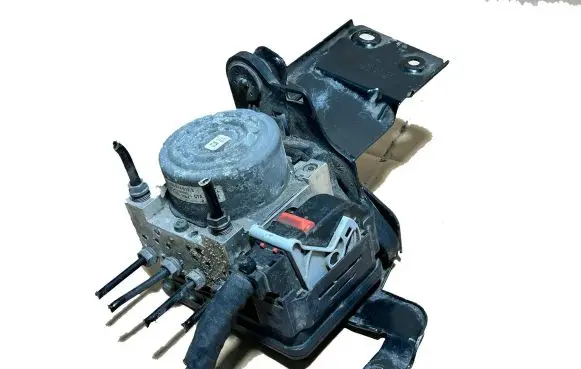 Volkswagen Golf VII ABS Pump 5Q0907379T 15133
