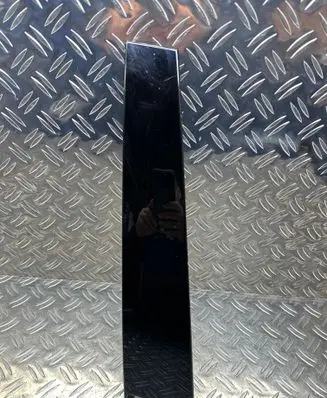 Citroen C4 III e-C4 Front door glass trim molding 98311272XK