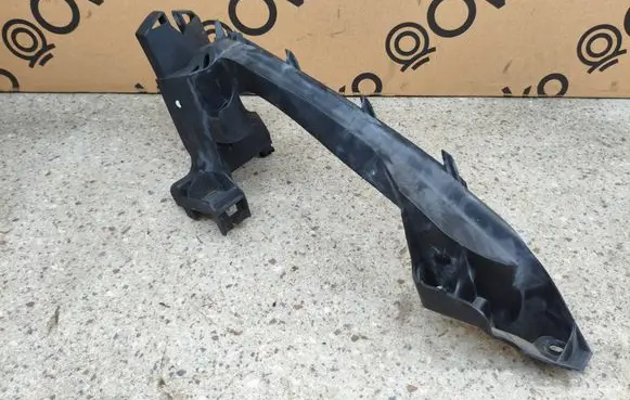 Audi Q5 SQ5 FY Headlight/headlamp mounting bracket 