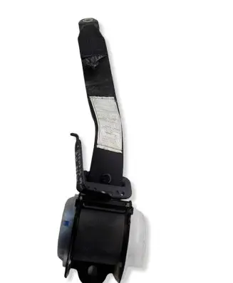 Toyota Avensis T250 Rear seatbelt 7336005100