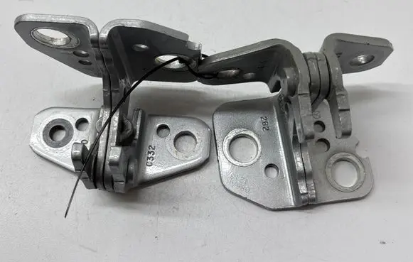Jeep Grand Cherokee WL Rear door hinge set 85574F