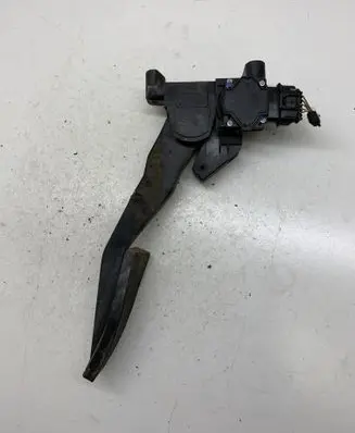 Opel Zafira A Accelerator throttle pedal 90581208 0281002298