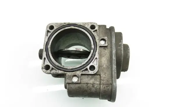 Volkswagen Golf IV Throttle body valve 038128063C