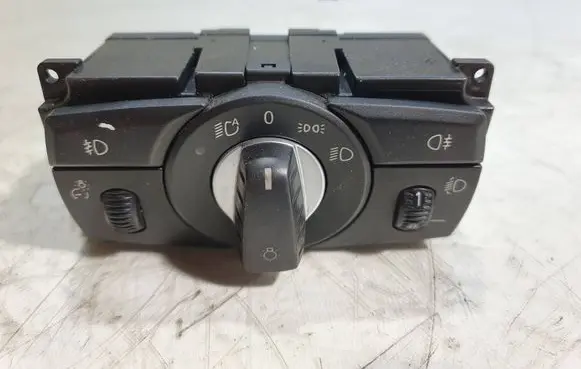 BMW 5 E60 E61 Light switch 9134725 3361010100 913472501