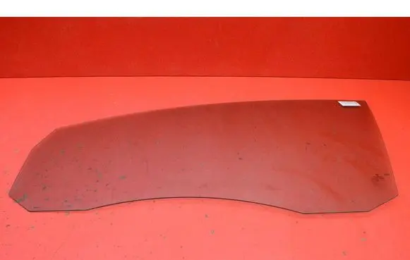 Volkswagen Golf Plus Front door window glass four-door 