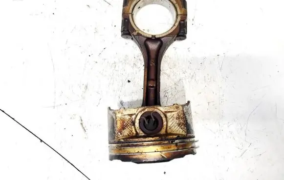 Subaru Legacy Piston with connecting rod