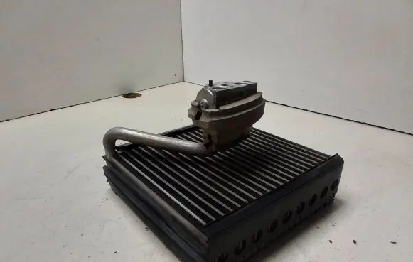 Seat Ibiza III (6L) Air conditioning (A/C) radiator (interior) 52268990 L4774 HFC1340