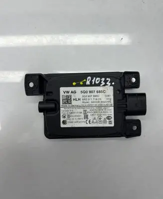 Volkswagen Golf VII Blind spot module 5Q0907685C