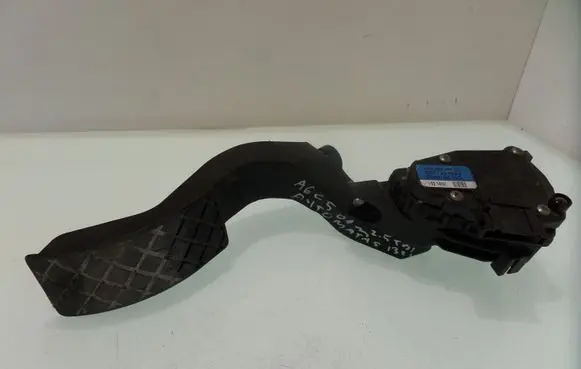Audi A6 S6 C5 4B Accelerator throttle pedal 8D1723523F 6PV00837602