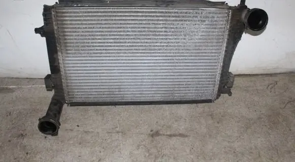 Volkswagen Golf V Intercooler radiator 1K0145803R