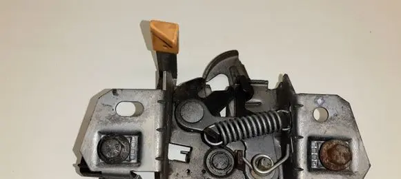 Volvo V50 Engine bonnet/hood lock/catch 30716530 30716529