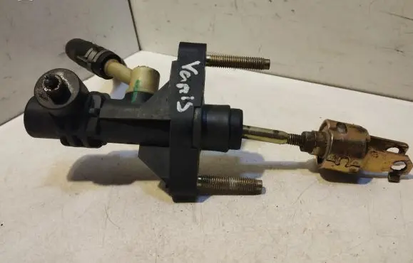 Toyota Yaris Clutch master cylinder