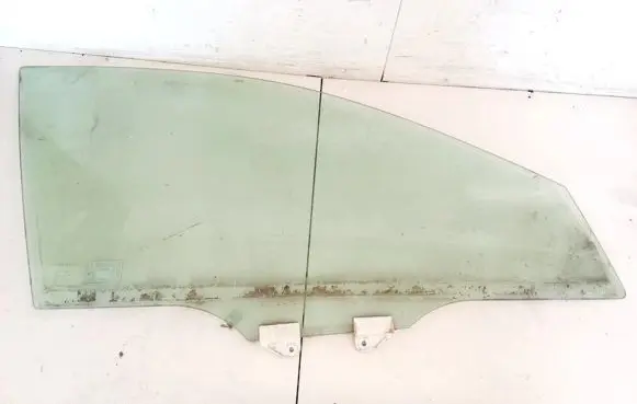 Honda Accord Front door window glass four-door