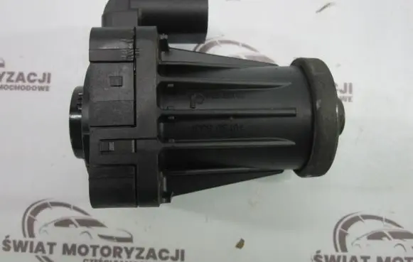 Opel Astra J EGR valve 5027642201