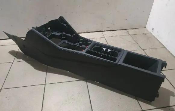Audi Q3 F3 Center console 83B863242 83B863241C