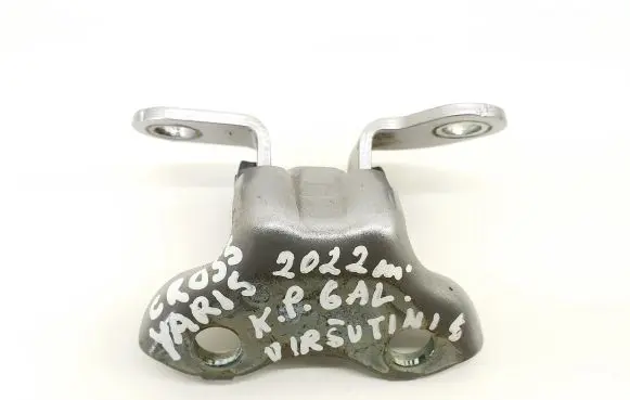 Toyota Yaris Cross Rear door lower hinge