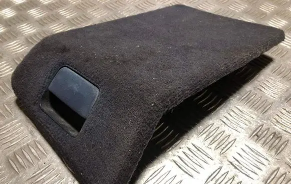 Trunk/boot side trim panel