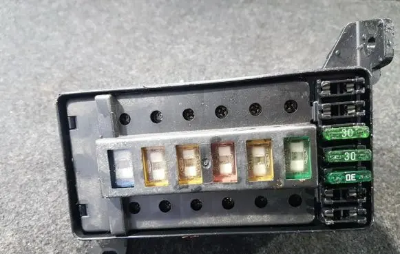 Land Rover Discovery Fuse box set