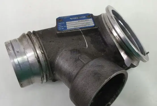 Volvo XC60 Turbo air intake inlet pipe/hose 31431981