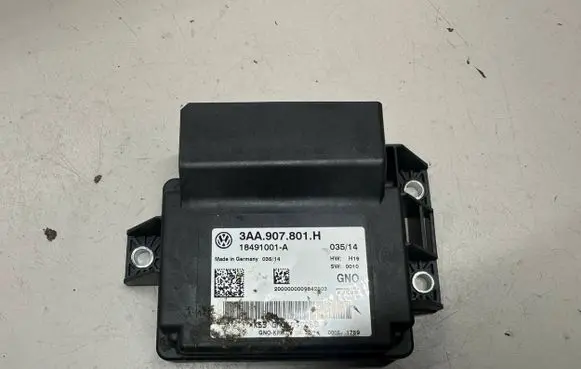Volkswagen PASSAT B7 Hand brake control module 18491001A