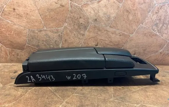 Mercedes-Benz E C207 W207 Armrest A2129051202
