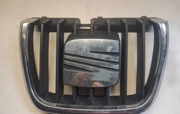 Seat Alhambra (Mk1) Front grill