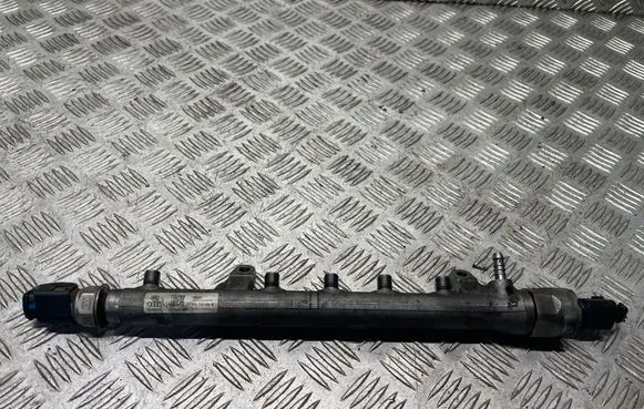 Volkswagen Golf VI Fuel main line pipe 03L130089B 03L130089