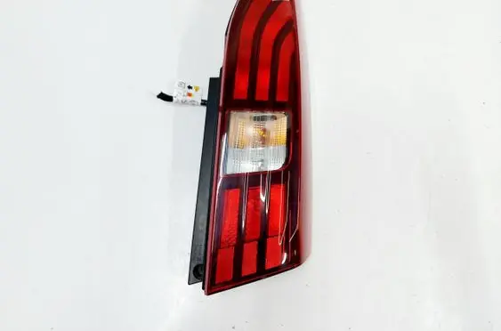 Peugeot Rifter Rear/tail lights 9820555280