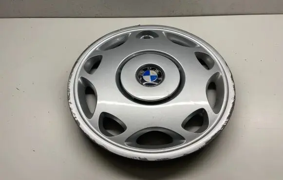 BMW 3 E36 R15 wheel hub/cap/trim 36131180104 6139100