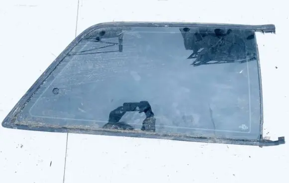 Audi A3 S3 8L Rear side window