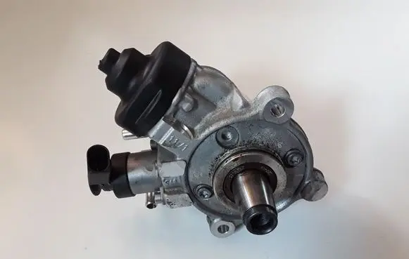Mini One - Cooper F56 F55 Fuel injection high pressure pump 8511626