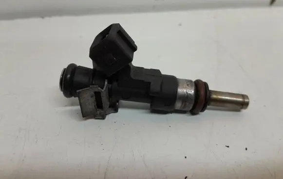 Renault Scenic III - Grand scenic III Fuel injector 0280158216 166000001R