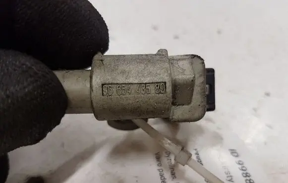 Peugeot 308 Camshaft speed sensor 9665443580