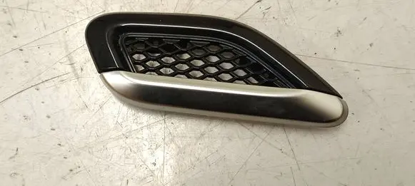 Maserati Grecale Fender grill 30822161552