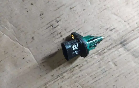 Renault Espace III Reversing light switch sensor MA100