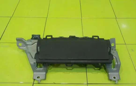 Mitsubishi Lancer VIII Knee airbag 201319810M53