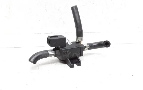 Volvo V70 Vacuum valve 31219138
