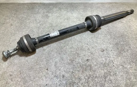 Rear driveshaft