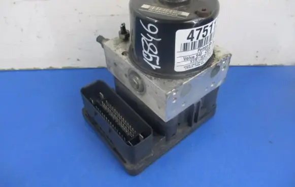 Volvo S40 ABS Pump 4N51-2C405-AD