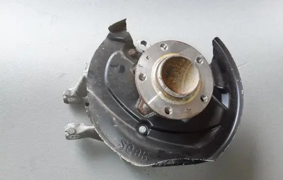 Peugeot 508 II Rear wheel hub 9817536910